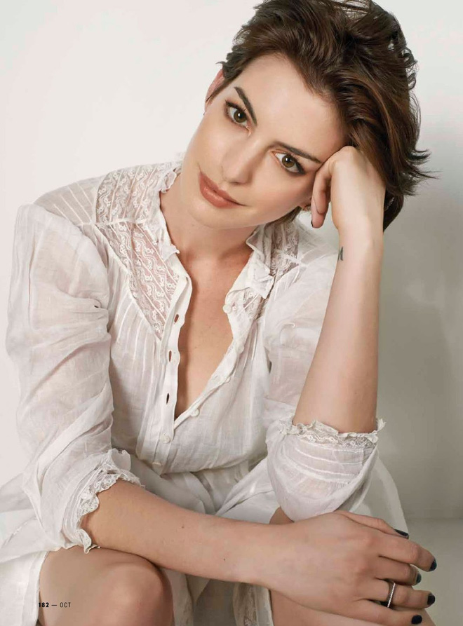 Anne Hathaway: Từ yêu nữ hàng hiệu đến minh tinh hàng đầu, bị ghét cay ghét đắng vì những lý do trời ơi đất hỡi