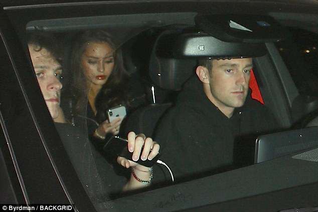 Brooklyn Beckham hẹn hò ăn tối với người mẫu Playboy mặc cho dư luận ném đá