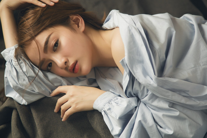 Kaity Nguyễn nổi loạn, gợi cảm cực hút hồn ở tuổi 19