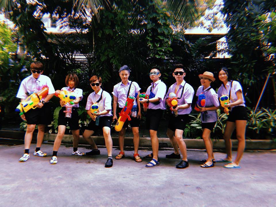 Kelvin Khánh - Khởi My, Nhã Phương và dàn sao Việt tưng bừng khoe ảnh sang Thái chơi Tết Songkran