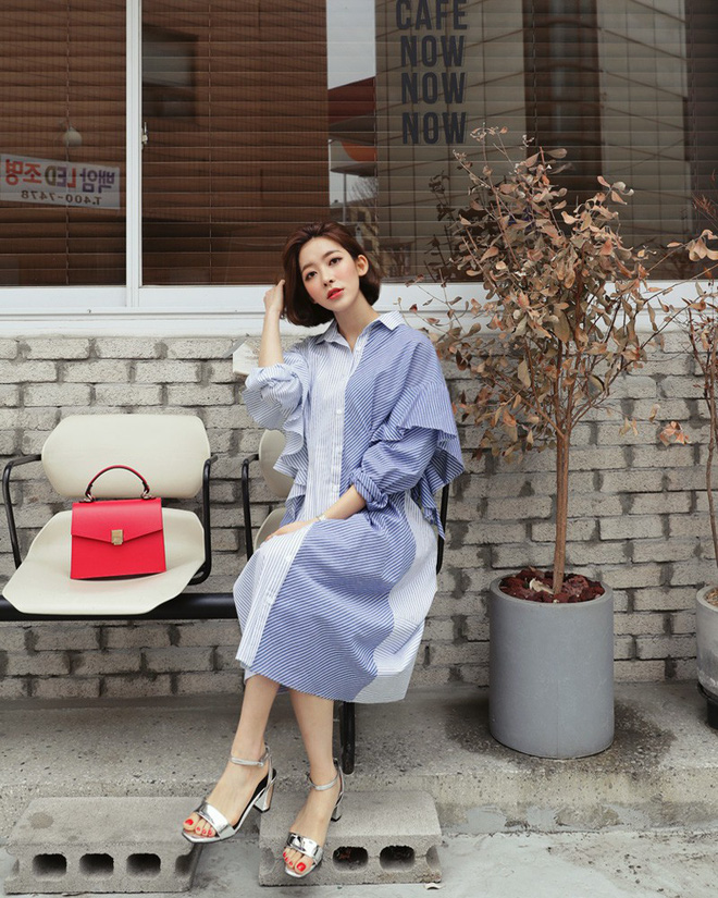 Trong loạt kiểu váy kẻ đang hot dịp đầu hè 2018, váy sơ mi vẫn là món đồ dễ mặc và luôn đẹp Trong loạt kiểu váy kẻ đang hot dịp đầu hè 2018, váy sơ mi vẫn là món đồ dễ mặc và luôn đẹp