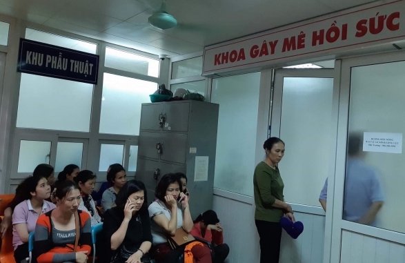 Vụ ô tô kéo lê người trên phố: Tài xế là ai?