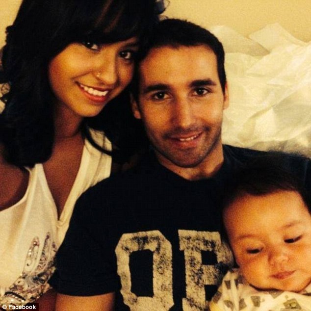 Đưa con đi công viên, bố nhẫn tâm lái xe giết con chỉ vì lý do khiến ai cũng bàng hoàng