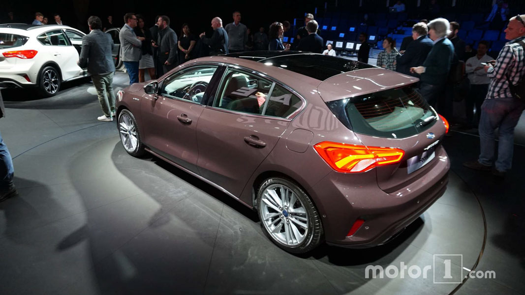 Ngắm nhìn bộ ảnh thực tế của Ford Focus 2019 vừa được ra mắt Ngắm nhìn bộ ảnh thực tế của Ford Focus 2019 vừa được ra mắt