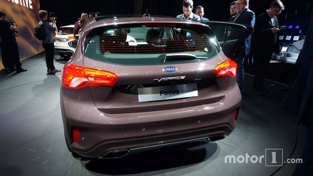 Ngắm nhìn bộ ảnh thực tế của Ford Focus 2019 vừa được ra mắt Ngắm nhìn bộ ảnh thực tế của Ford Focus 2019 vừa được ra mắt