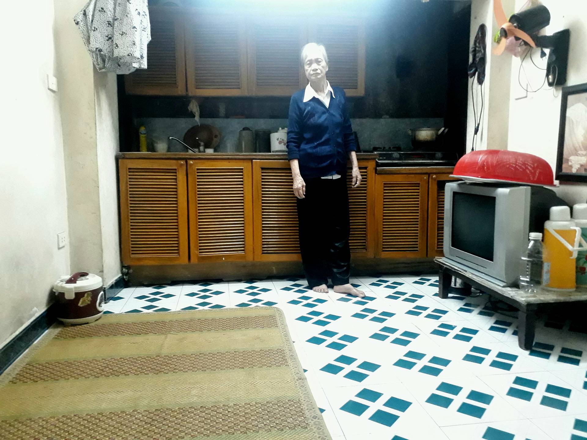 Mẹ nạn nhân bị kéo lê ở Hà Nội: Tôi che mặt, không dám xem clip hiện trường vì những gì xảy ra với con quá kinh khủng