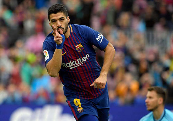 Gượng dậy sau cú sốc, Barca lập kỷ lục bất bại mới tại La Liga