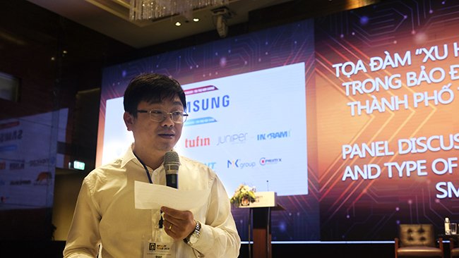 Smartphone Trung Quốc tự động nhắn tin trộm tiền thuê bao di động