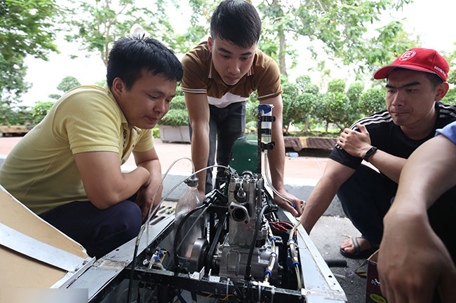 Ảnh:Các thiết kế siêu độc của sinh viên trong cuộc thi xe sinh thái