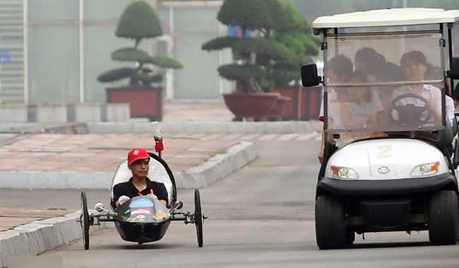 Ảnh:Các thiết kế siêu độc của sinh viên trong cuộc thi xe sinh thái