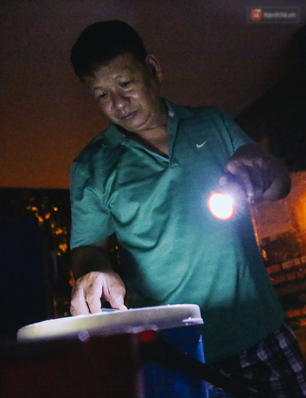 Cuộc sống u tối, lạnh lẽo của những cư dân bám trụ chung cư Carina sau vụ cháy 13 người chết