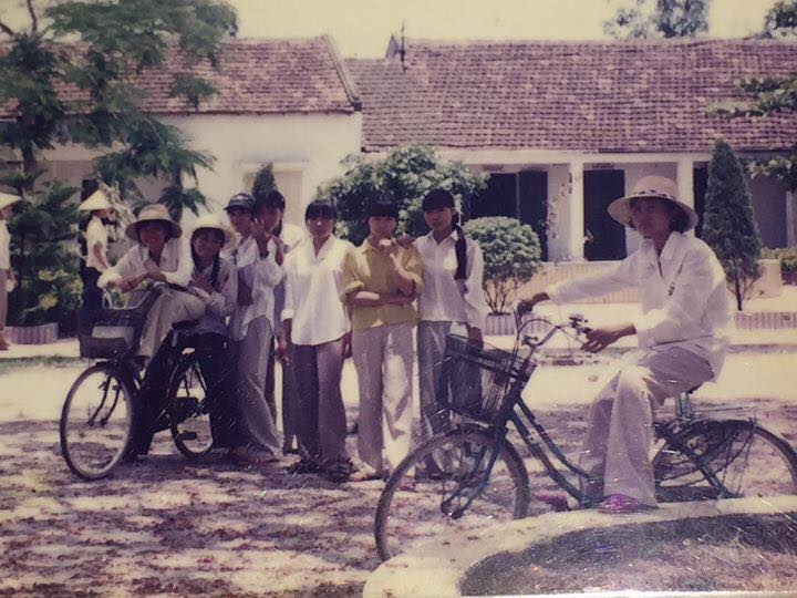 Những bức ảnh gợi cả một trời thương nhớ của thế hệ học trò 7X,8X