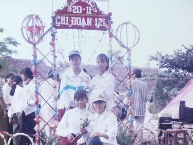 Những bức ảnh gợi cả một trời thương nhớ của thế hệ học trò 7X,8X Những bức ảnh gợi cả một trời thương nhớ của thế hệ học trò 7X,8X