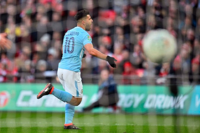 Pep Guardiola: Thiên tài bị ám ảnh bởi những điều nhỏ nhất