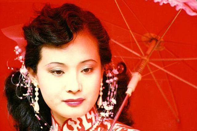 Sau 30 năm, nữ yêu tinh đẹp nhất Tây Du Ký 1986 trở thành bà trùm giàu có