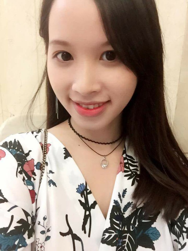 Câu chuyện đằng sau bức ảnh nhà có 6 chị em gái giống nhau như những giọt nước khiến ai nhìn thấy cũng bối rối