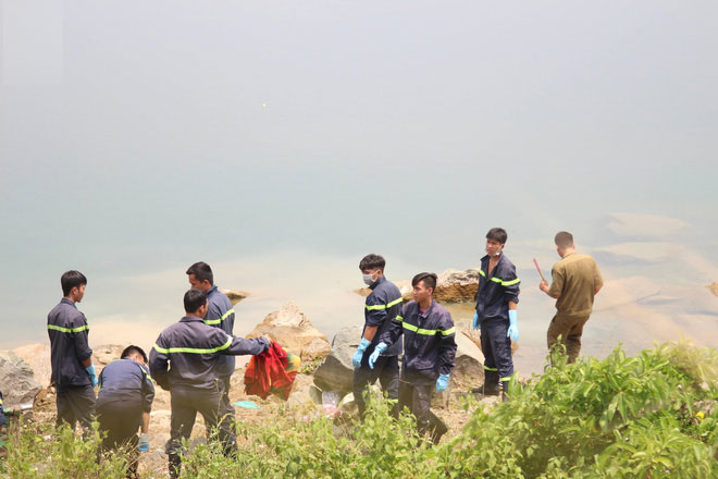 Nam sinh lớp 7 chết đuối dưới hồ tử thần ở Bình Dương, bố mẹ ngã quỵ: Chiều nay thằng bé còn lên trường để thi cơ mà