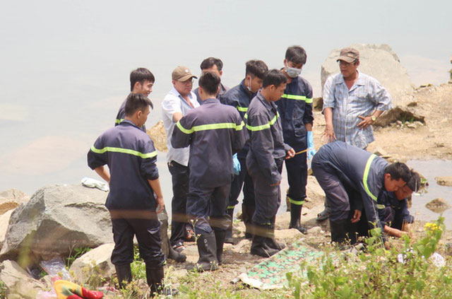 Nam sinh lớp 7 tử vong dưới hồ nước Làng đại học