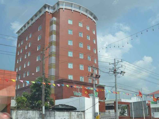 Các đại gia thổi bay hơn 1.440 tỷ đồng của Vietcombank là ai?