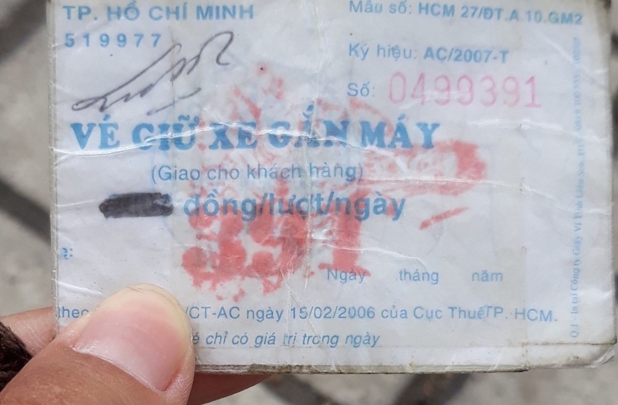 Nhiều điểm giữ xe tại trung tâm TP.HCM vẫn vô tư chặt chém khách hàng