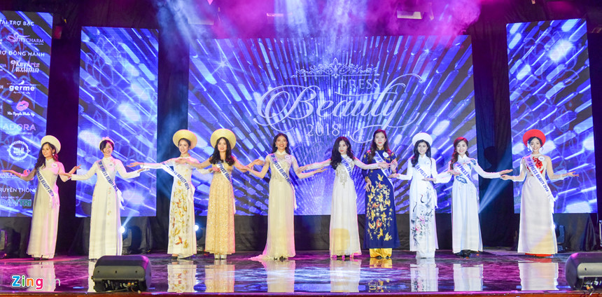 Nữ sinh cao 1,75 m trở thành hoa khôi Học viện Báo chí