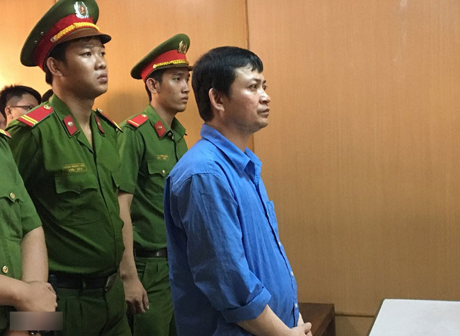 Người chồng bỏ thi thể vợ vào phuy nước kêu oan