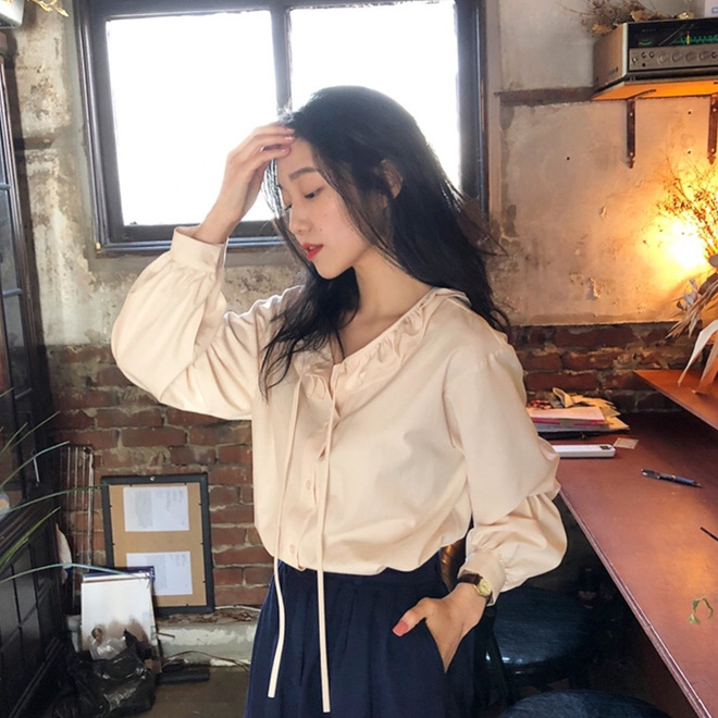Hè này nếu mua quần culottes, bạn hãy chọn loại cạp chun bản to để sơ vin với áo gì cũng xinh Hè này nếu mua quần culottes, bạn hãy chọn loại cạp chun bản to để sơ vin với áo gì cũng xinh