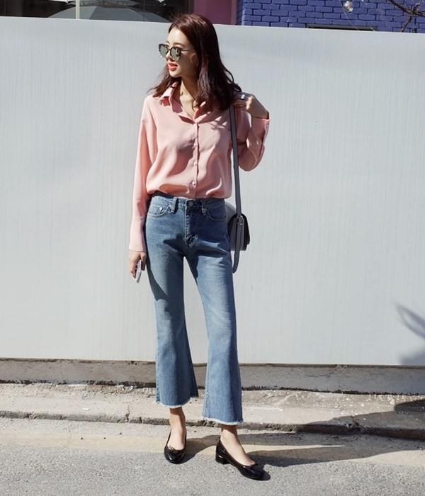 4 lưu ý giúp bạn diện quần jeans ống vẩy max đẹp 4 lưu ý giúp bạn diện quần jeans ống vẩy max đẹp