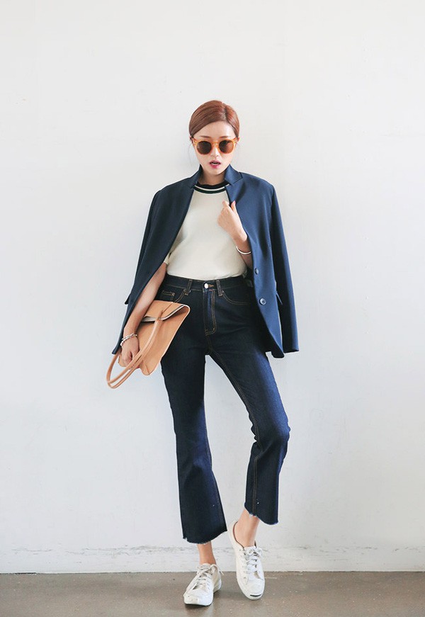 4 lưu ý giúp bạn diện quần jeans ống vẩy max đẹp 4 lưu ý giúp bạn diện quần jeans ống vẩy max đẹp
