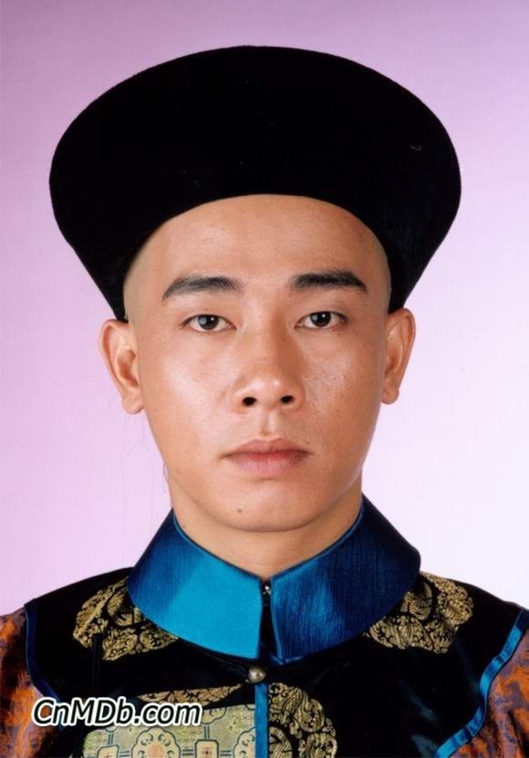 5 chàng Vi Tiểu Bảo đình đám showbiz: Người cưới được mỹ nhân hạng A, kẻ chật vật tìm chỗ đứng