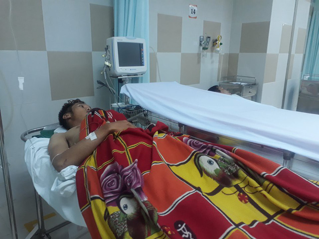 Nhà xưởng sập đè chết một công nhân, 3 người khác bị thương