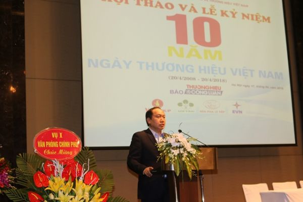 Công ty sản xuất thuốc trị ung thư từ than tre đóng tiền để được giải thưởng?