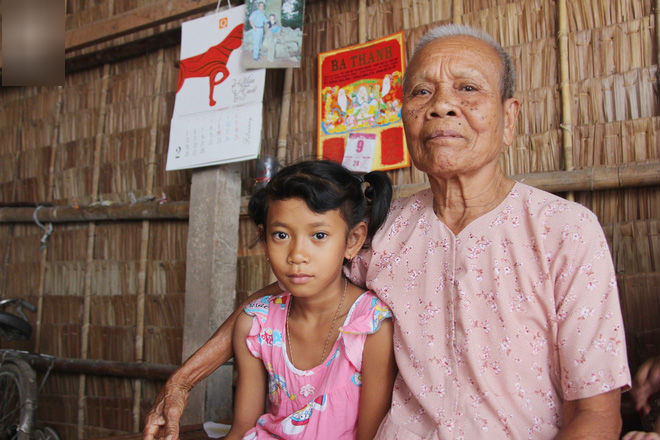 Con rể ghen với bố vợ, phóng hỏa đốt cả nhà khiến bố vợ tử vong, hai mẹ con bị phỏng không có tiền chạy chữa