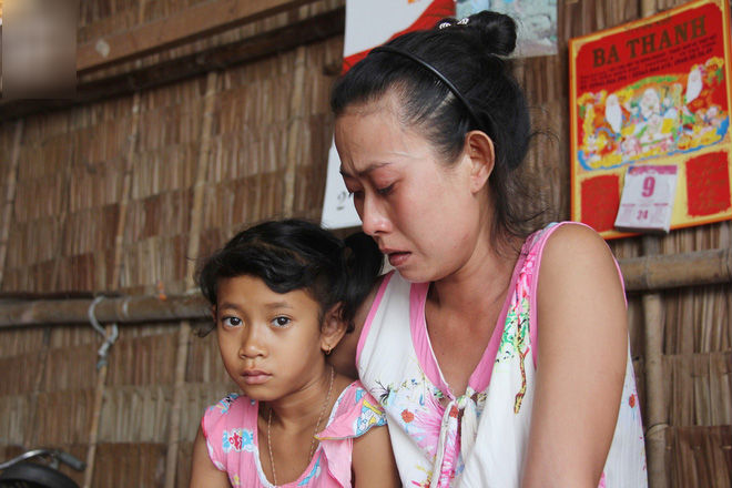 Con rể ghen với bố vợ, phóng hỏa đốt cả nhà khiến bố vợ tử vong, hai mẹ con bị phỏng không có tiền chạy chữa