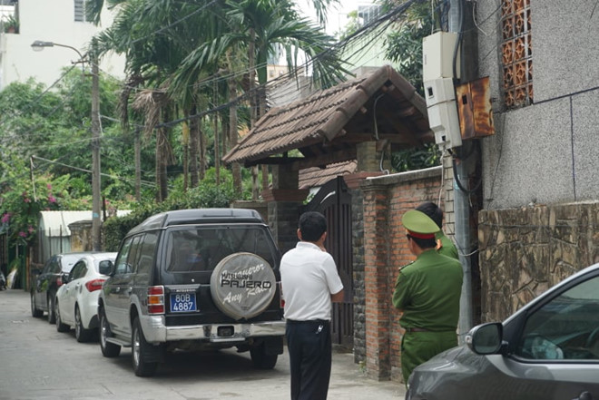 Khám xét nhà 2 cựu Chủ tịch TP Đà Nẵng Trần Văn Minh và Văn Hữu Chiến