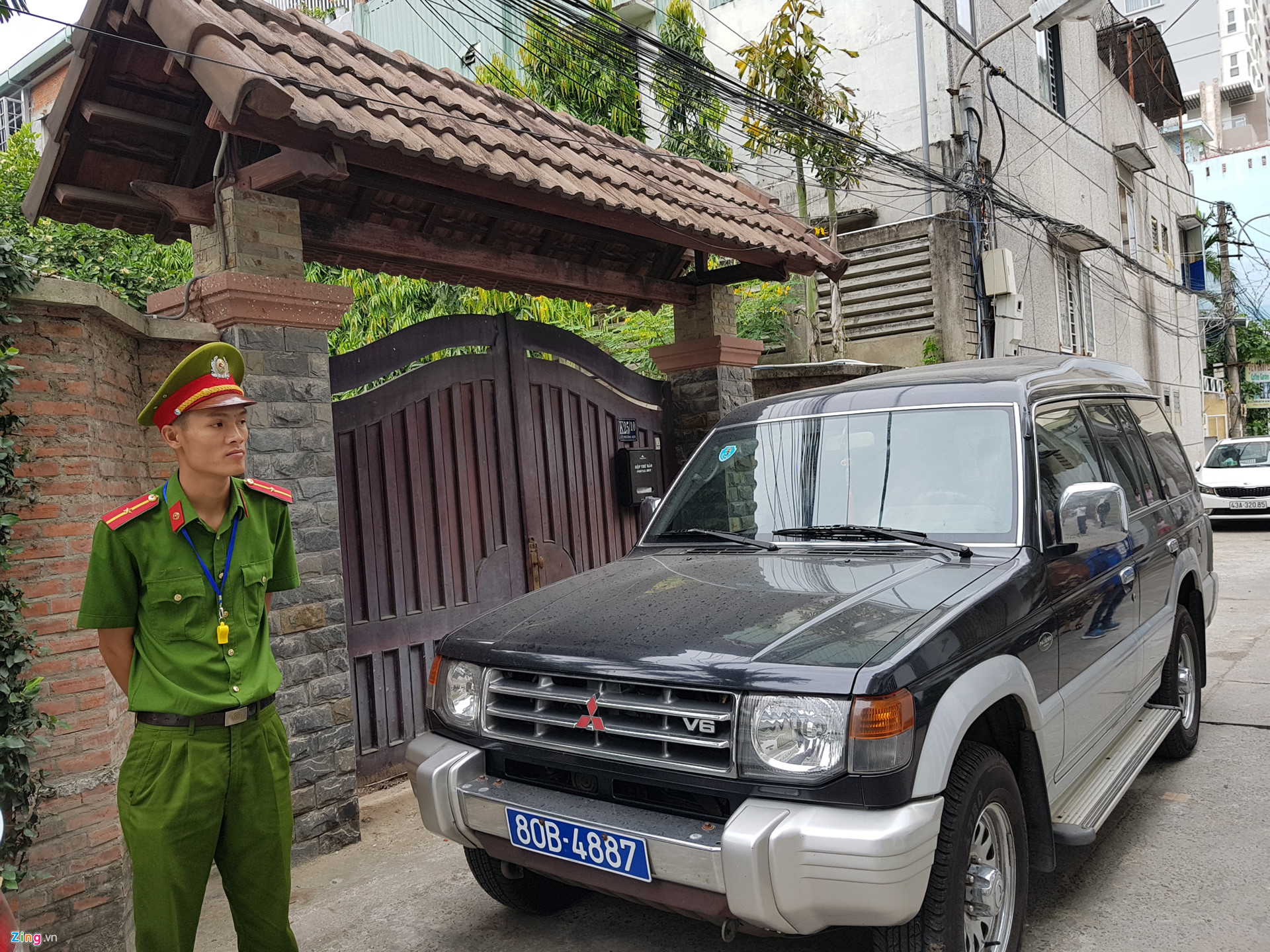 Cảnh khám xét nhà 2 cựu Chủ tịch TP Đà Nẵng dính đến Vũ nhôm