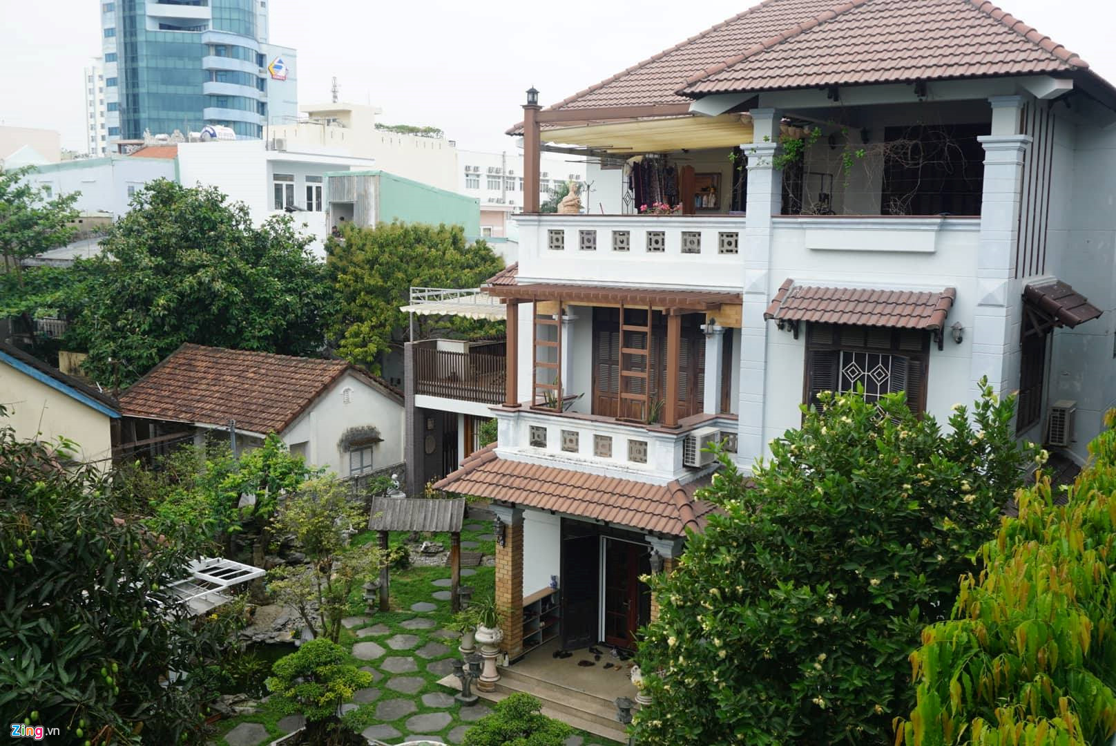 Cảnh khám xét nhà 2 cựu Chủ tịch TP Đà Nẵng dính đến Vũ nhôm