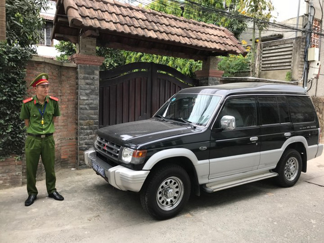 Khám xét nhà 2 cựu Chủ tịch TP Đà Nẵng Trần Văn Minh và Văn Hữu Chiến