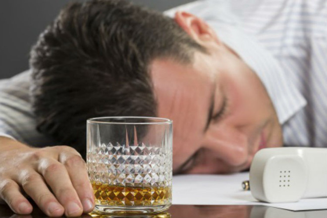 Vợ đòi ly hôn để theo tình nhân, nào ngờ với hắn, cô chỉ là gái mua vui qua đường