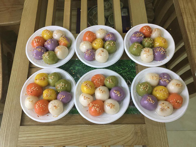 Tết Hàn thực rực rỡ của hội chị em, nhà nhà đua nhau khoe bánh trôi bánh chay ngũ sắc