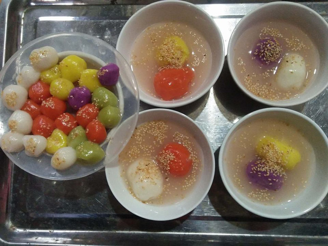 Tết Hàn thực rực rỡ của hội chị em, nhà nhà đua nhau khoe bánh trôi bánh chay ngũ sắc