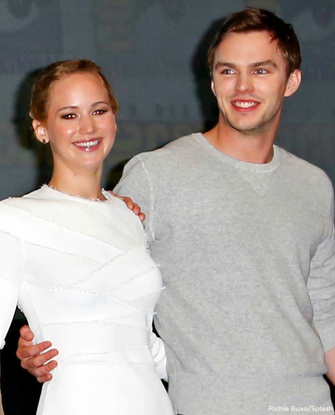 Trai đẹp X-Men Nicholas Hoult bất ngờ có con sau khi chia tay Jennifer Lawrence