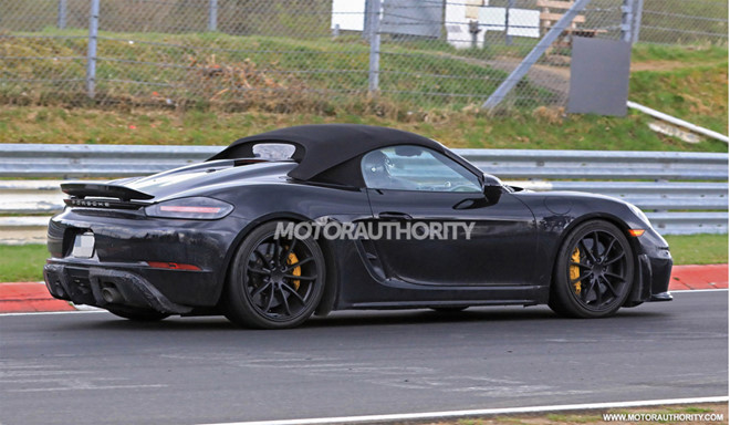 Porsche 718 Boxster Spyder 2019 lộ ảnh thử nghiệm