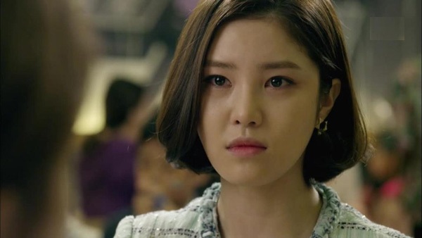 Quyết định theo đến tận nơi đánh ghen giúp mẹ chồng, tôi bị cả nhà lên tiếng chỉ trích