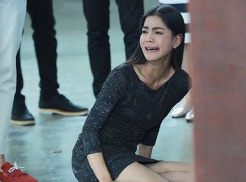 3 tháng sau ngày cưới, bạn thân gọi điện cho tôi khóc nức nở nói không muốn sống nữa!