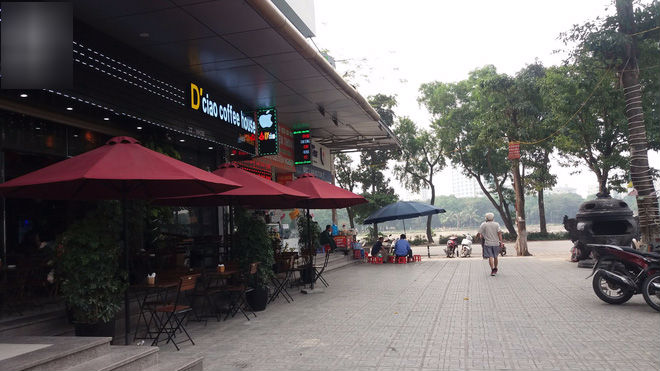 Cư dân Linh Đàm, Hà Nội hoang mang vì 2 lần thấy rắn dài cả mét từ trên trời rơi xuống