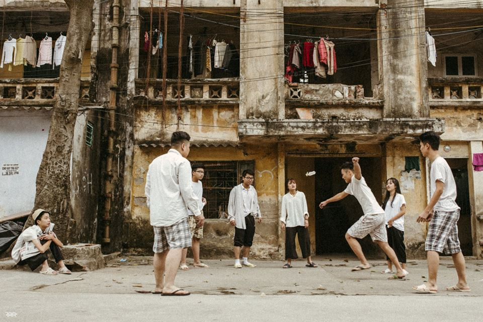 Dân chuyên Sử tái hiện các thời kỳ vàng son của dân tộc qua ảnh kỷ yếu