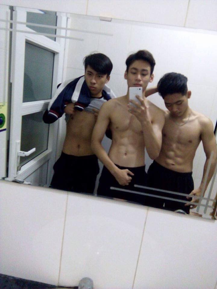 10X quyết tâm tăng 20kg chỉ trong nửa năm, xem ảnh ai cũng xuýt xoa vì lột xác quá!