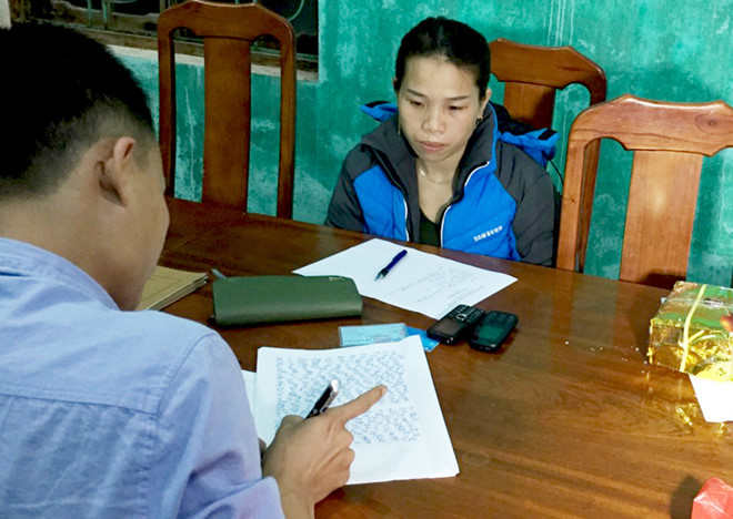 Nữ hành khách giấu gần 3 kg ma túy đá trong các túi trà