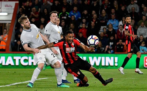 Man Utd thắng dễ trong ngày Lukaku, Sanchez dự bị